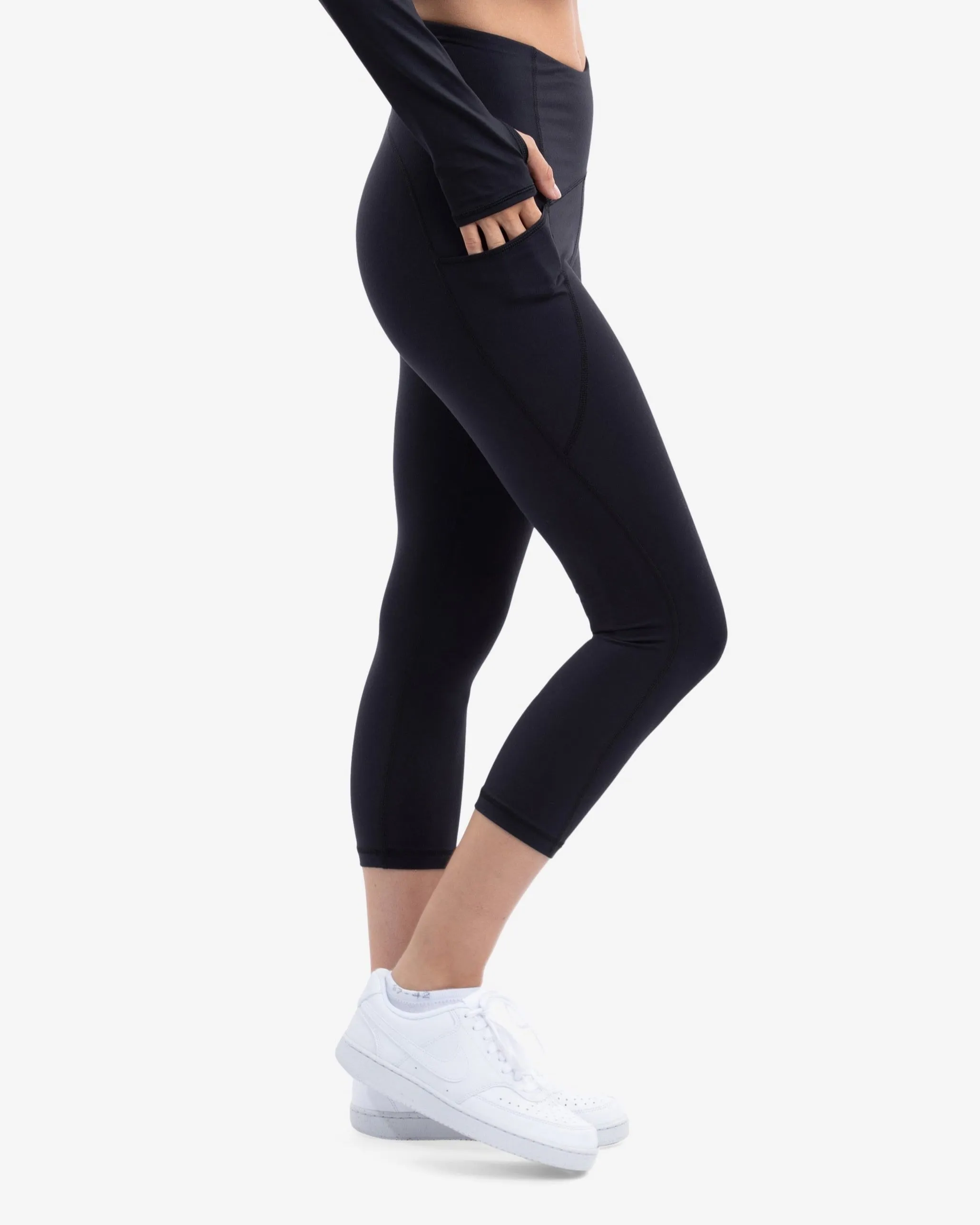 CLEARANCE - WOMEN'S COMPRESSION CAPRI LEGGINGS (6103C)