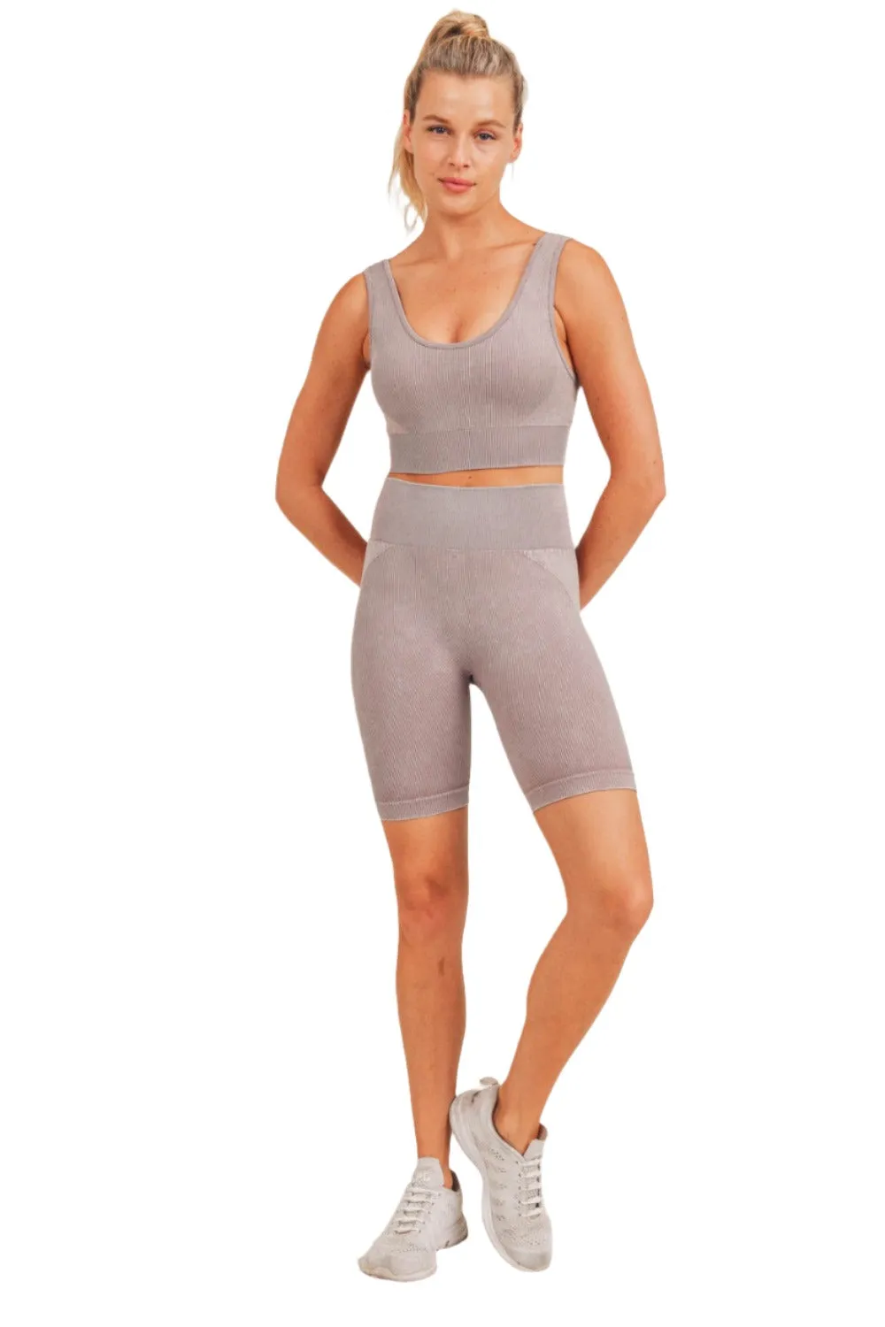 Mono B Rib Seamless Padded Sports Bra AT3034